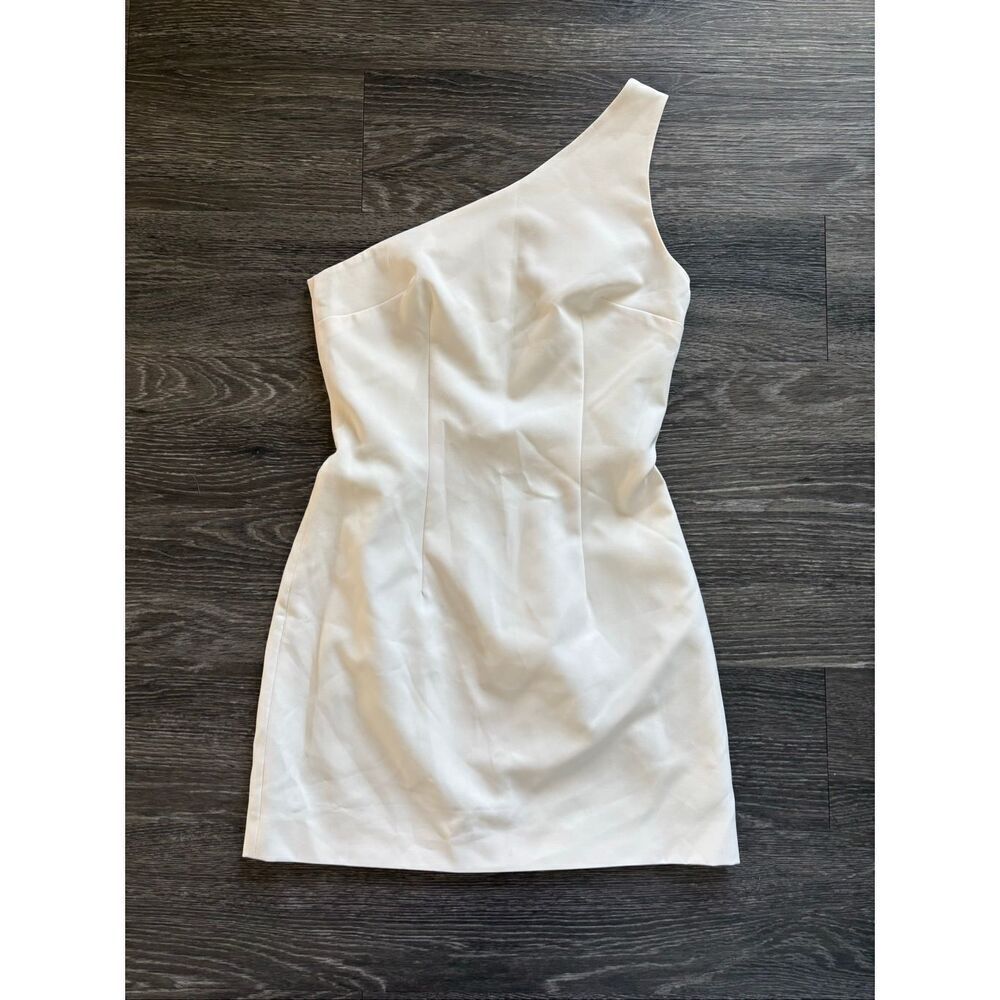 NWOT Miscreants London x Revolve Ivory One Shoulder Cupid Mini Dress Size US 4